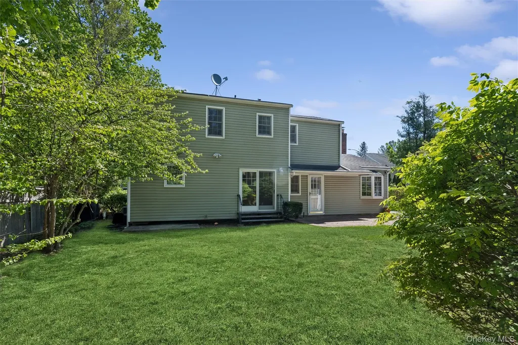 22 Baylis Place Syosset NY 11791