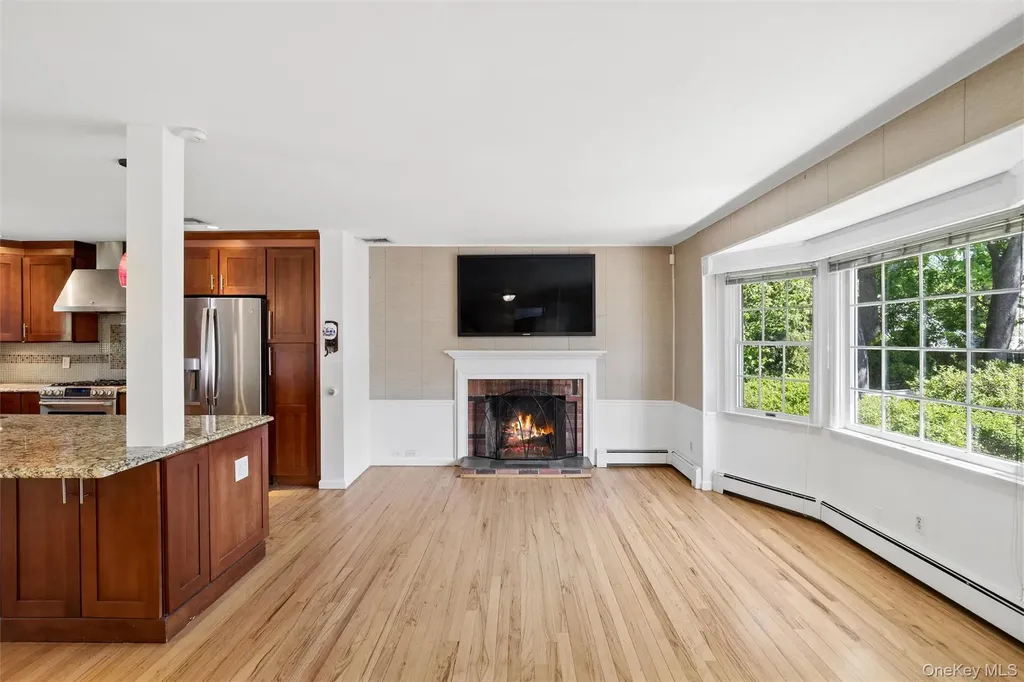 22 Baylis Place Syosset NY 11791