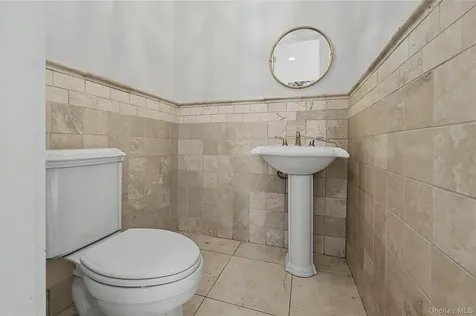 12 Chauncey Place Woodbury NY 11797