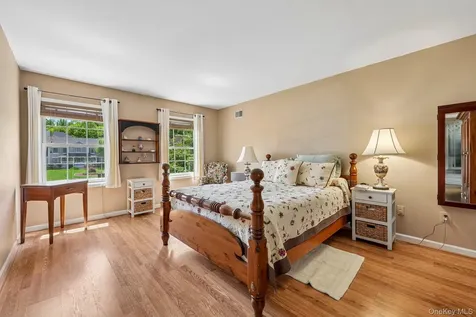 118 Pelham Drive Cornwall NY 12518