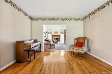 118 Pelham Drive Cornwall NY 12518