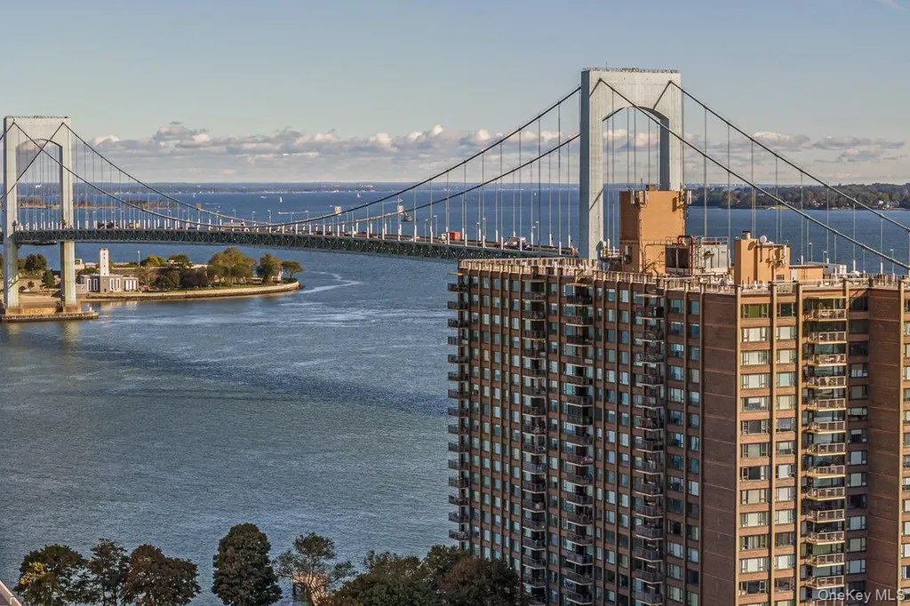 166-25 Powells Cove Boulevard Beechhurst NY 11357
