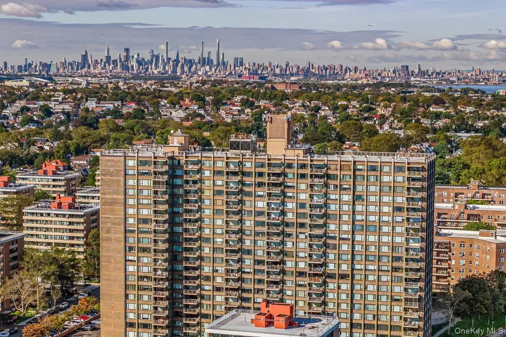166-25 Powells Cove Boulevard Beechhurst NY 11357
