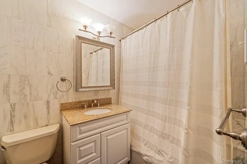 166-25 Powells Cove Boulevard Beechhurst NY 11357