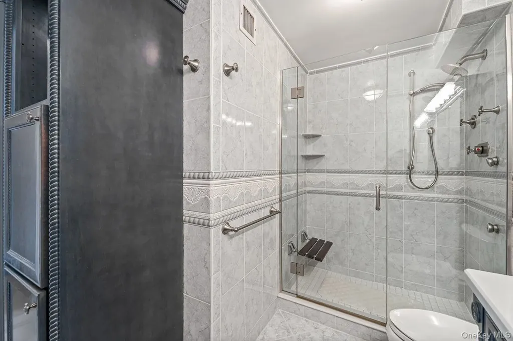166-25 Powells Cove Boulevard Beechhurst NY 11357