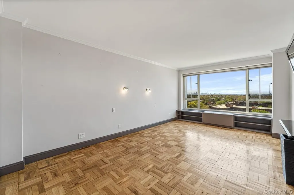 166-25 Powells Cove Boulevard Beechhurst NY 11357