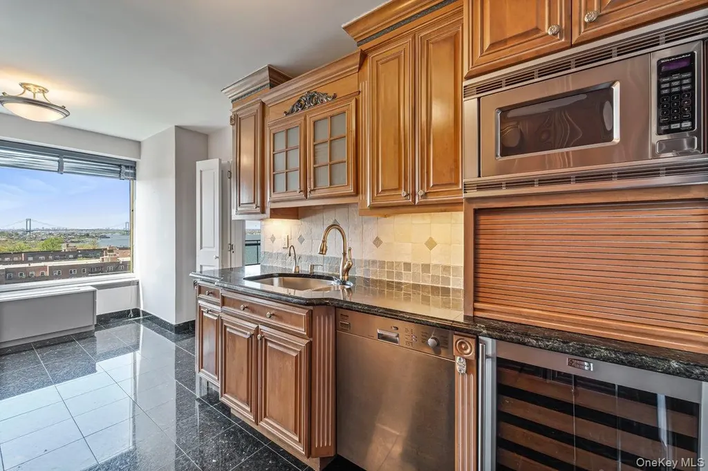 166-25 Powells Cove Boulevard Beechhurst NY 11357