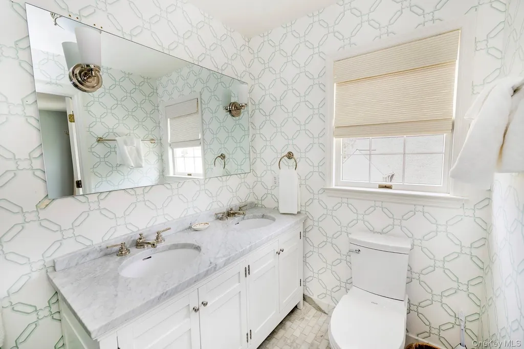 33 Upper Lane Millbrook NY 12545