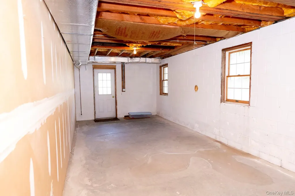 33 Upper Lane Millbrook NY 12545