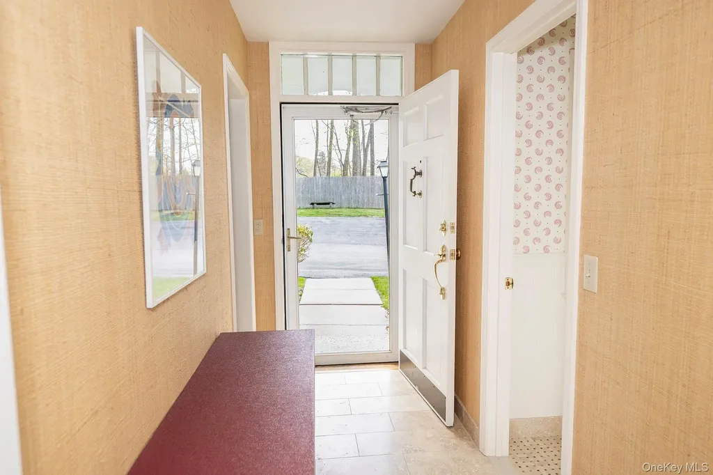 33 Upper Lane Millbrook NY 12545