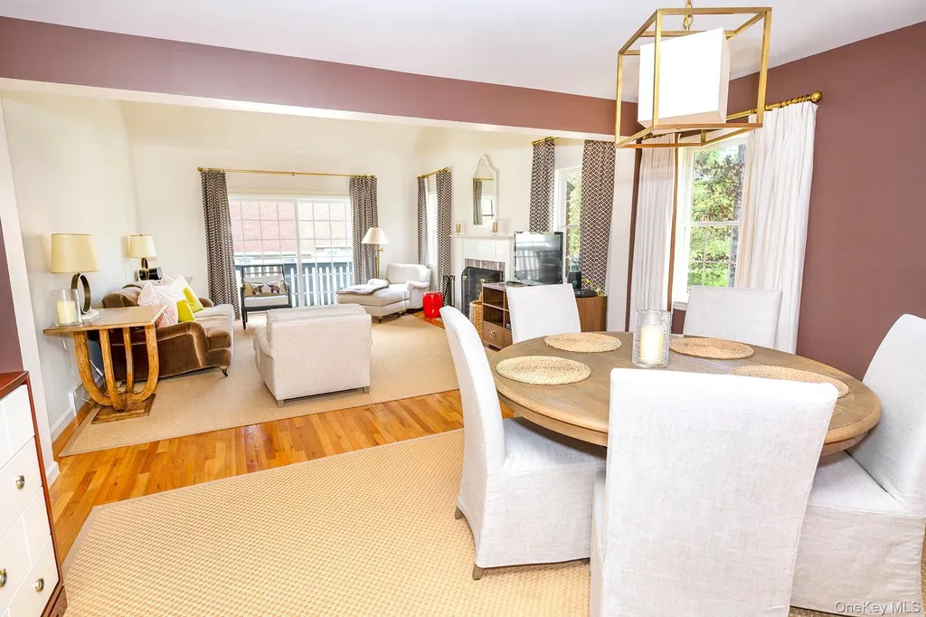 33 Upper Lane Millbrook NY 12545