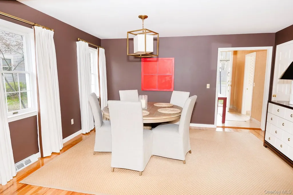 33 Upper Lane Millbrook NY 12545