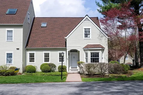 33 Upper Lane Millbrook NY 12545