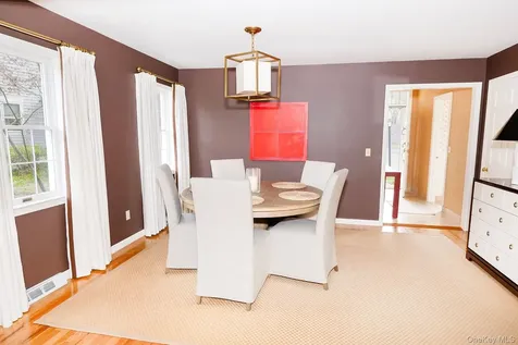 33 Upper Lane Millbrook NY 12545