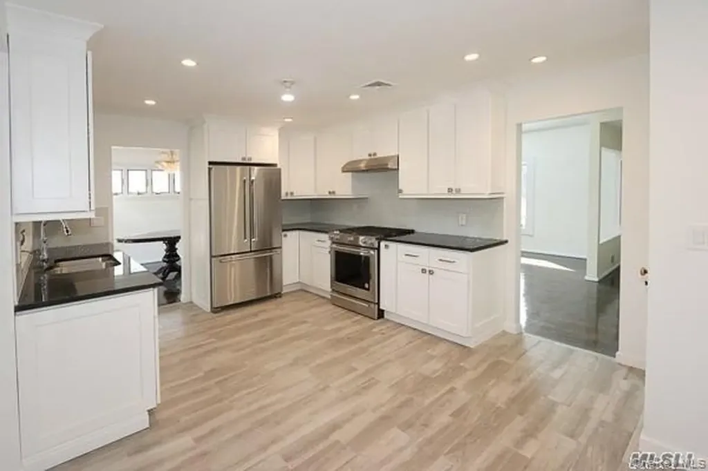 5 Gilbert Road Great Neck NY 11024