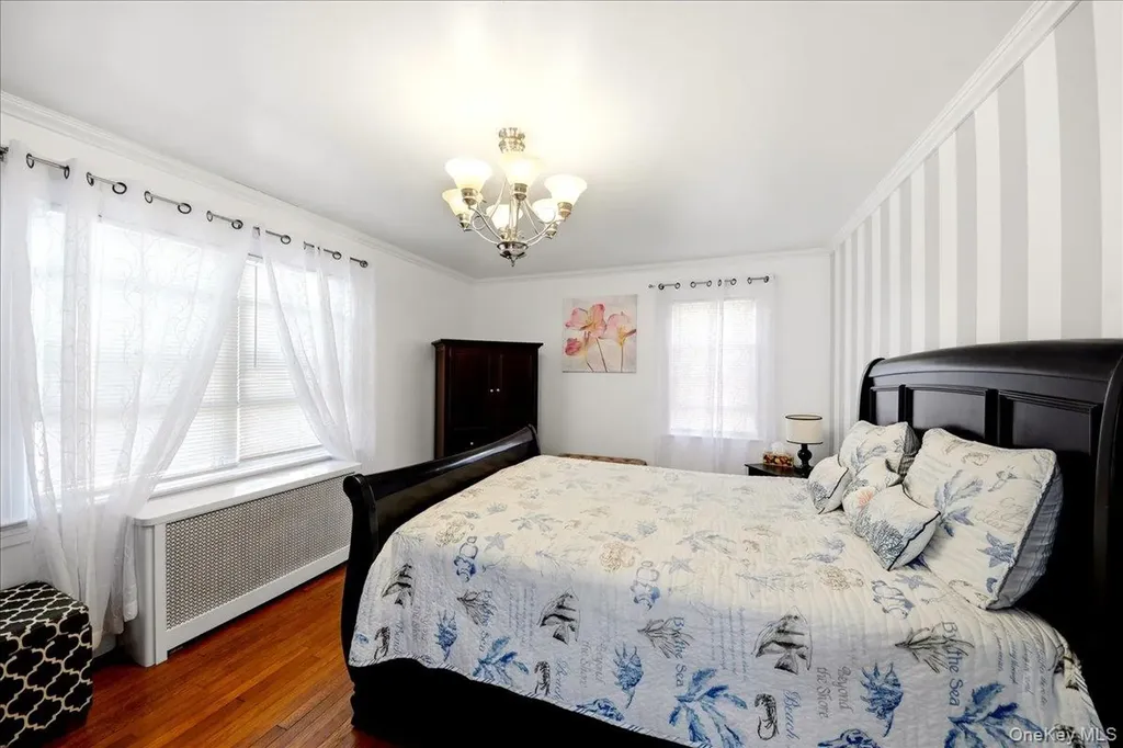 2042 Bogart Avenue Bronx NY 10462