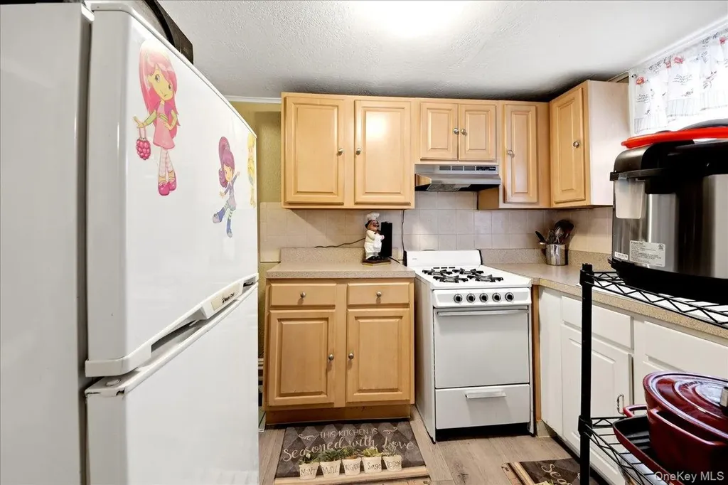 2042 Bogart Avenue Bronx NY 10462