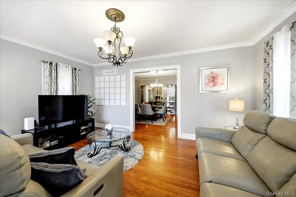 2042 Bogart Avenue Bronx NY 10462