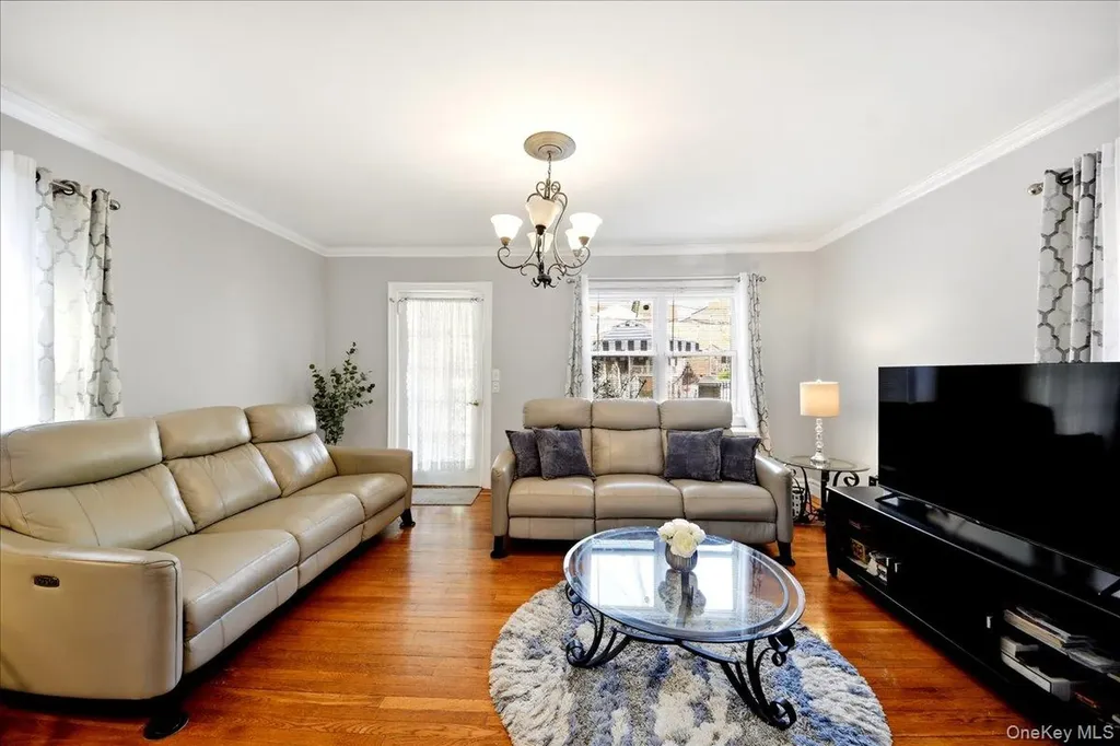 2042 Bogart Avenue Bronx NY 10462