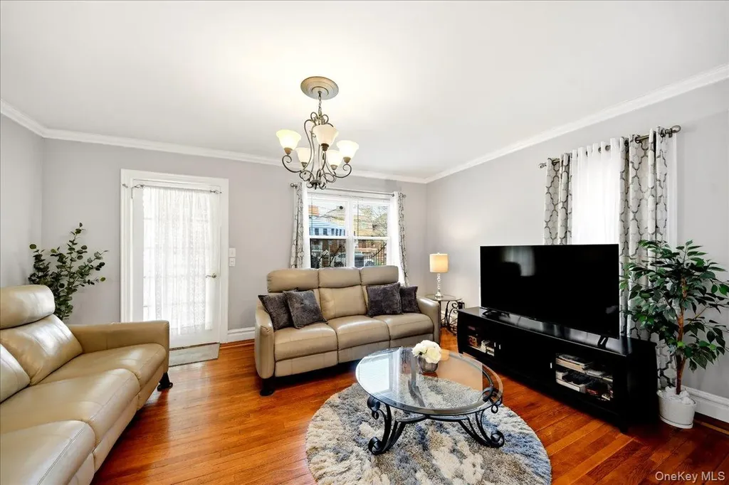 2042 Bogart Avenue Bronx NY 10462