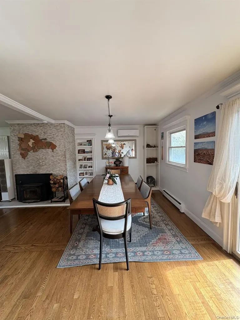 3 Barnfield Place North Babylon NY 11703