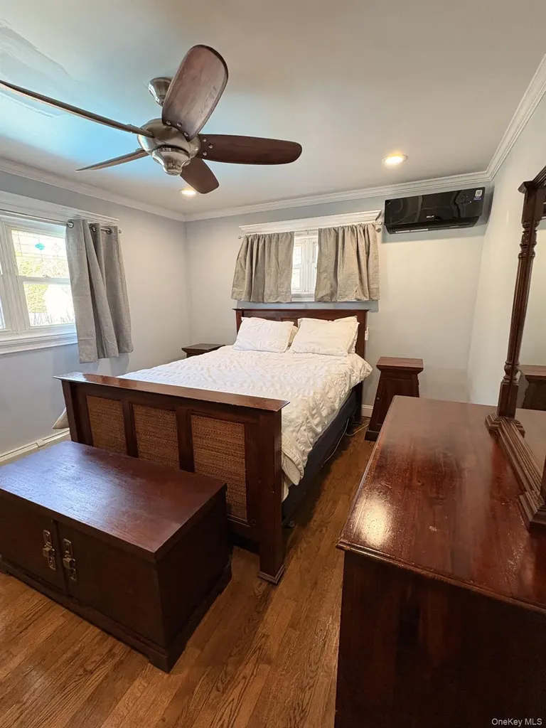 3 Barnfield Place North Babylon NY 11703