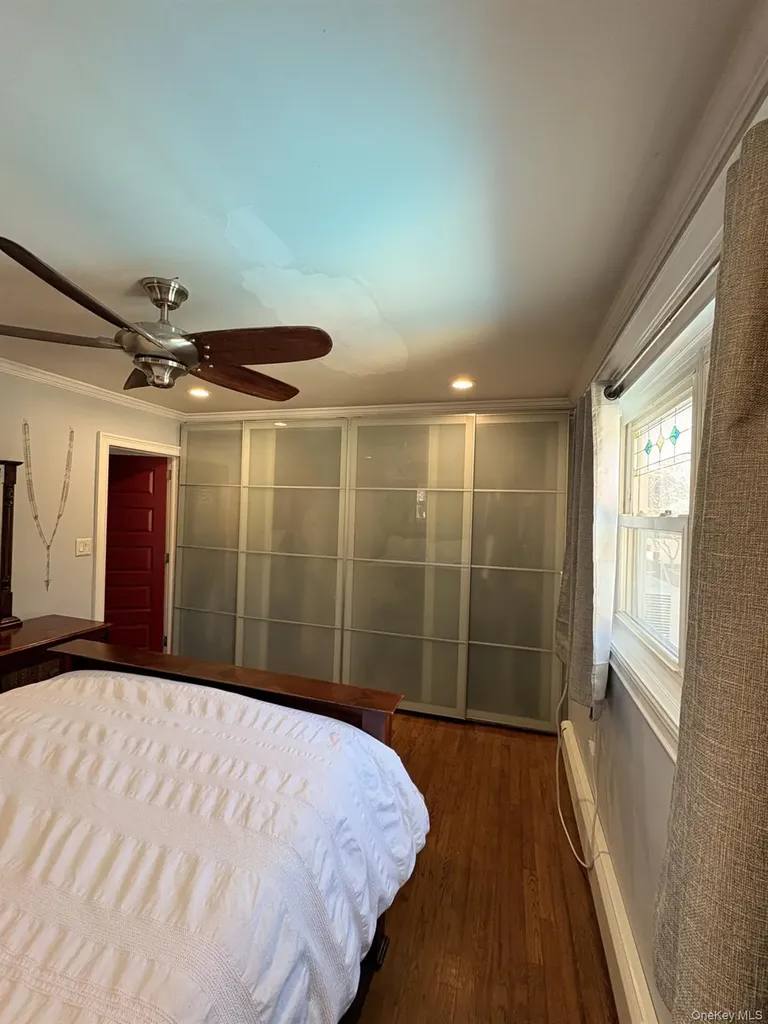 3 Barnfield Place North Babylon NY 11703