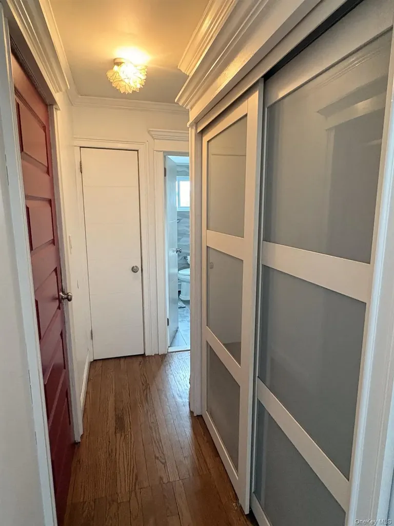 3 Barnfield Place North Babylon NY 11703