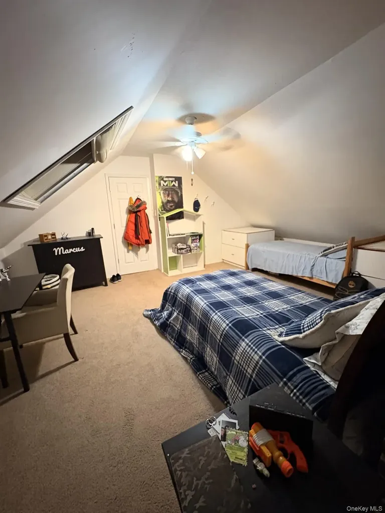 3 Barnfield Place North Babylon NY 11703