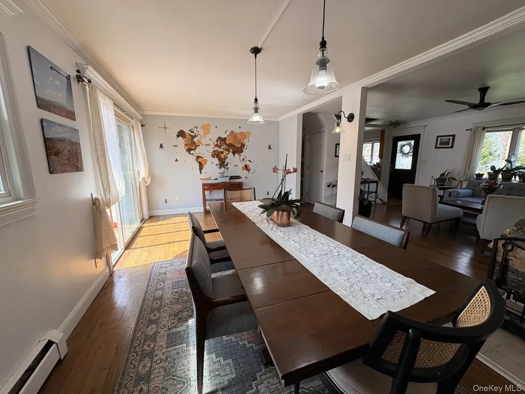 3 Barnfield Place North Babylon NY 11703