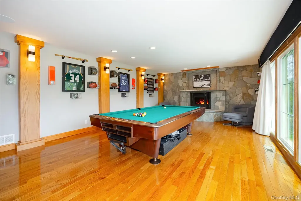 10 Quail Ridge Road Hyde Park NY 12538
