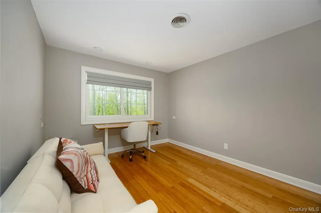 10 Quail Ridge Road Hyde Park NY 12538