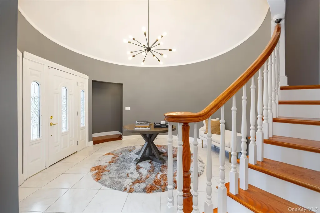 10 Quail Ridge Road Hyde Park NY 12538