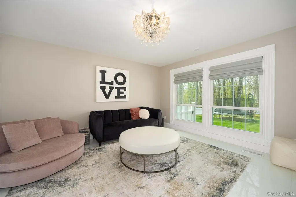 10 Quail Ridge Road Hyde Park NY 12538