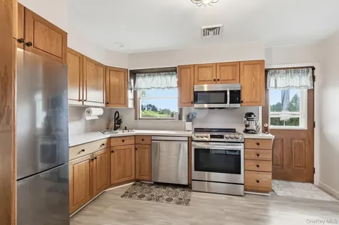 27 Morningside Drive Patterson NY 12563