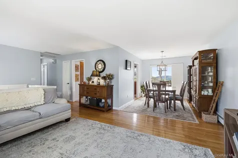 27 Morningside Drive Patterson NY 12563