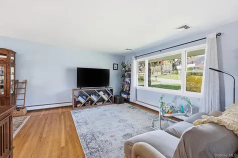 27 Morningside Drive Patterson NY 12563