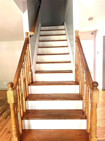 13 Hampton Avenue Mastic NY 11950