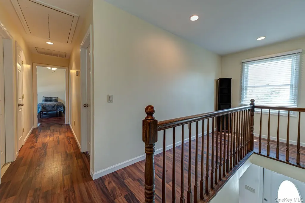 69 Chimney Lane Levittown NY 11756
