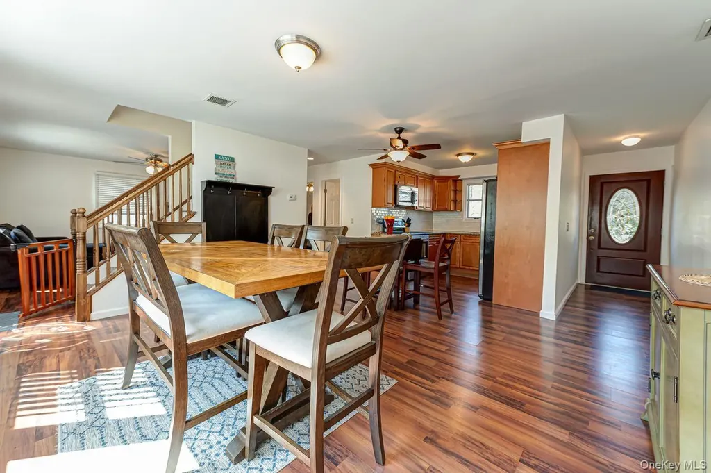 69 Chimney Lane Levittown NY 11756