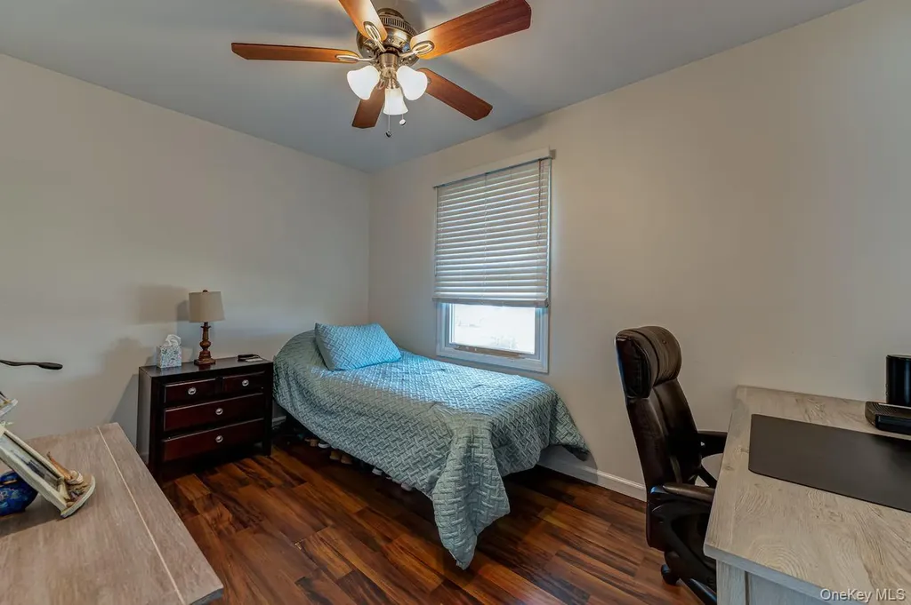 69 Chimney Lane Levittown NY 11756