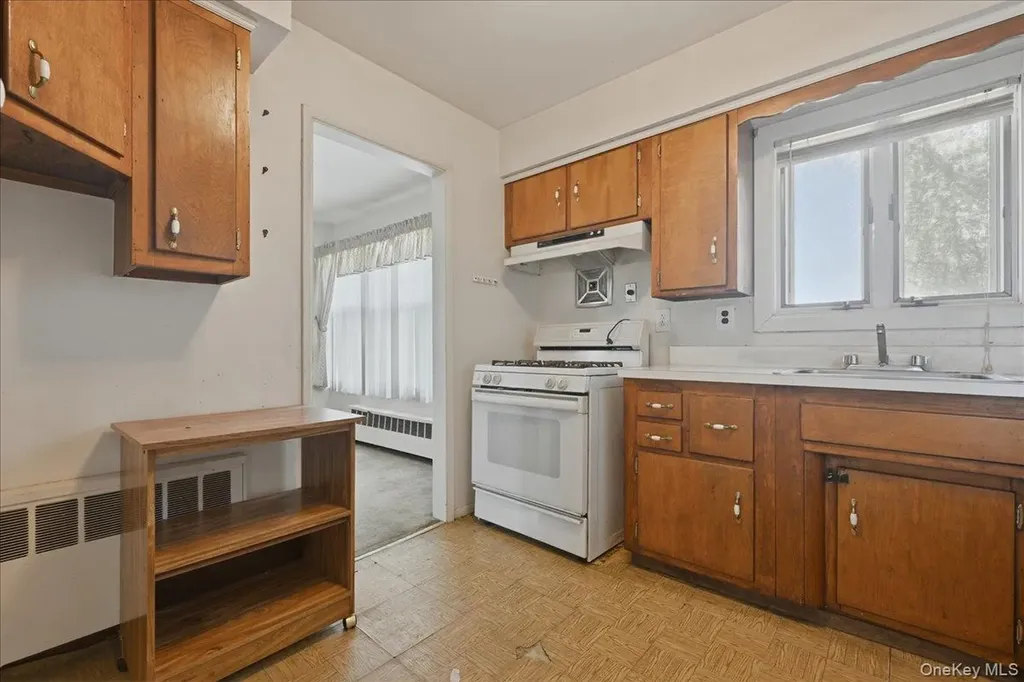 49 Forrest Place Amityville NY 11701