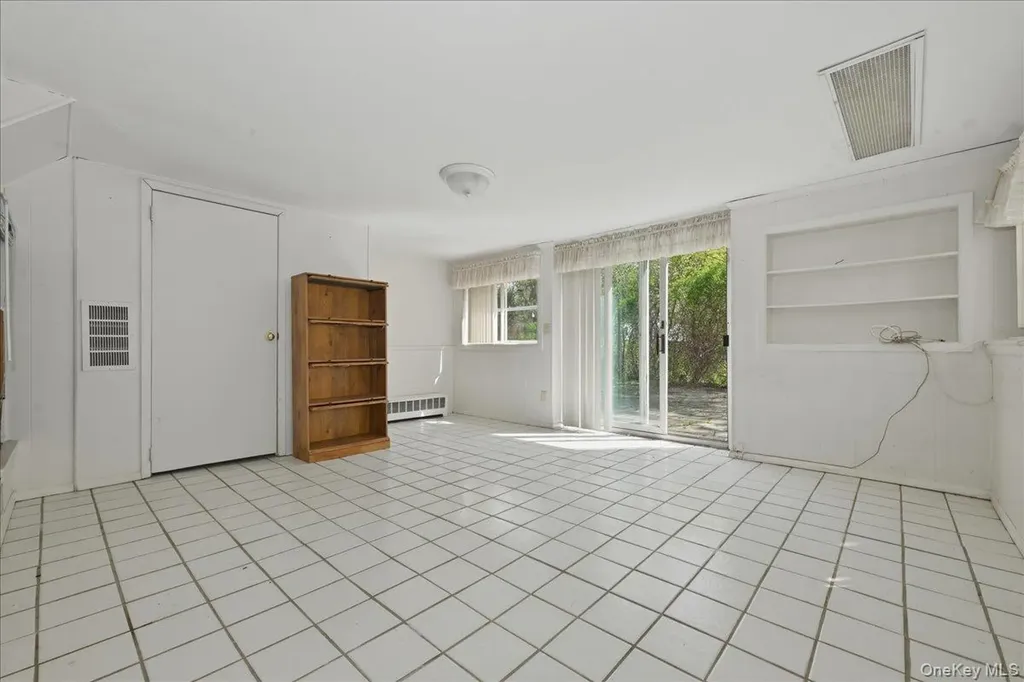 49 Forrest Place Amityville NY 11701