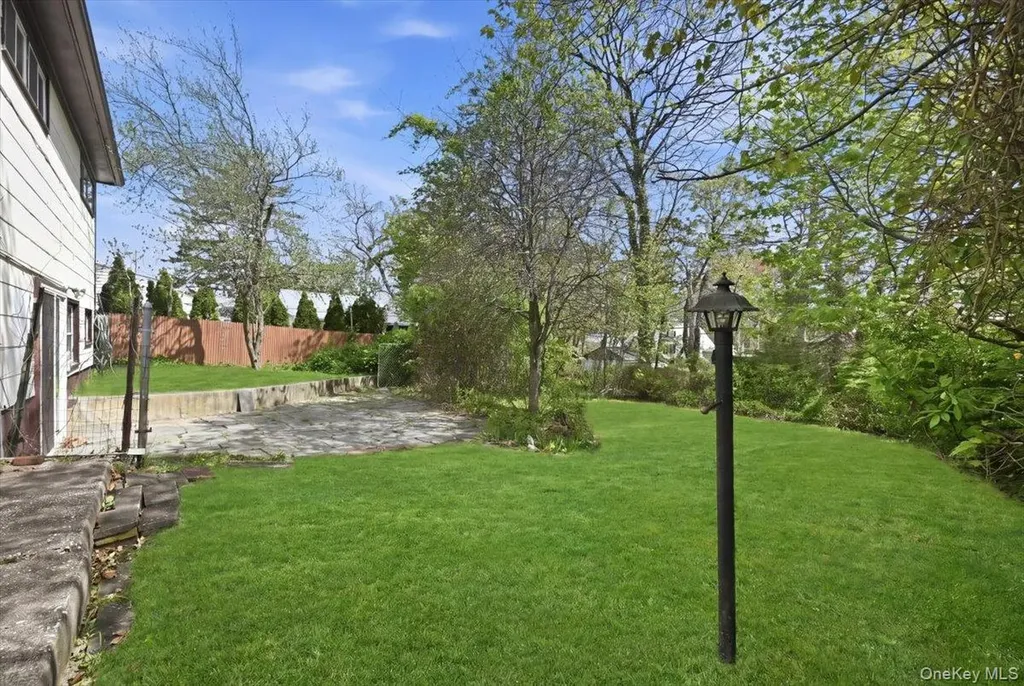 49 Forrest Place Amityville NY 11701