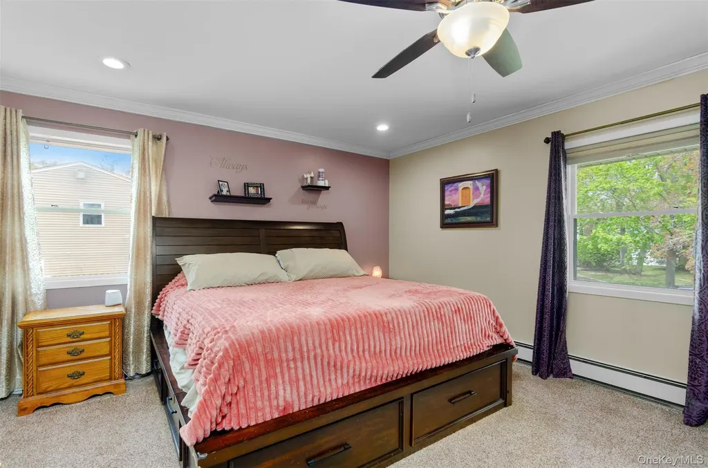 18 Calicotree Lane Coram NY 11727