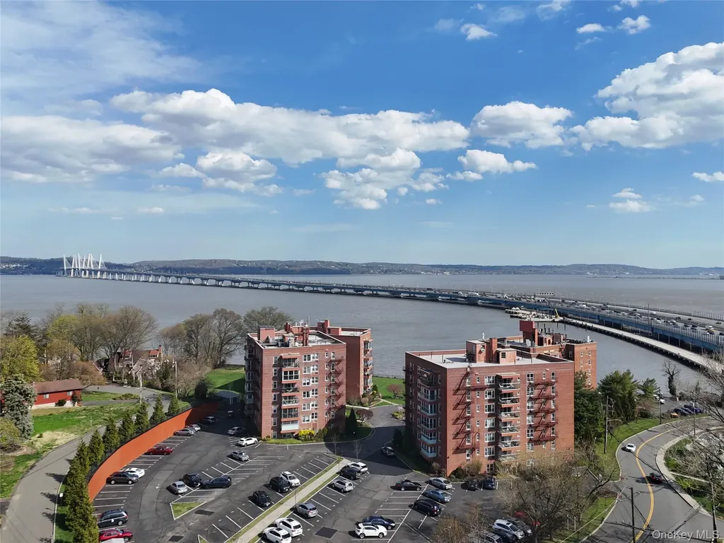 2 Salisbury Point Nyack NY 10960