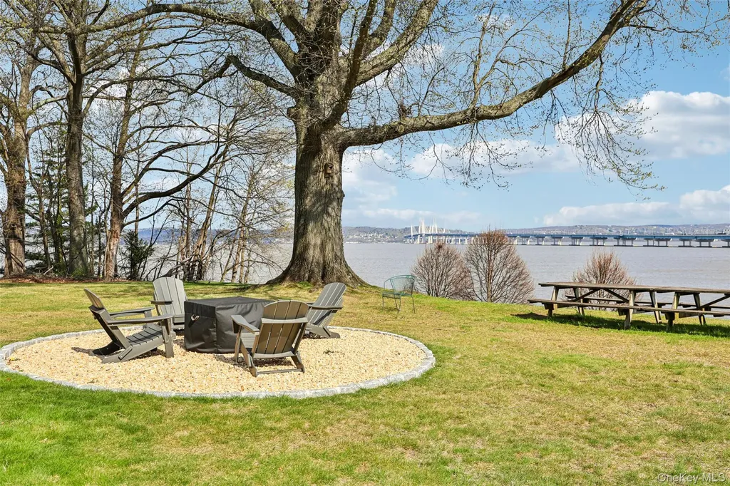 2 Salisbury Point Nyack NY 10960