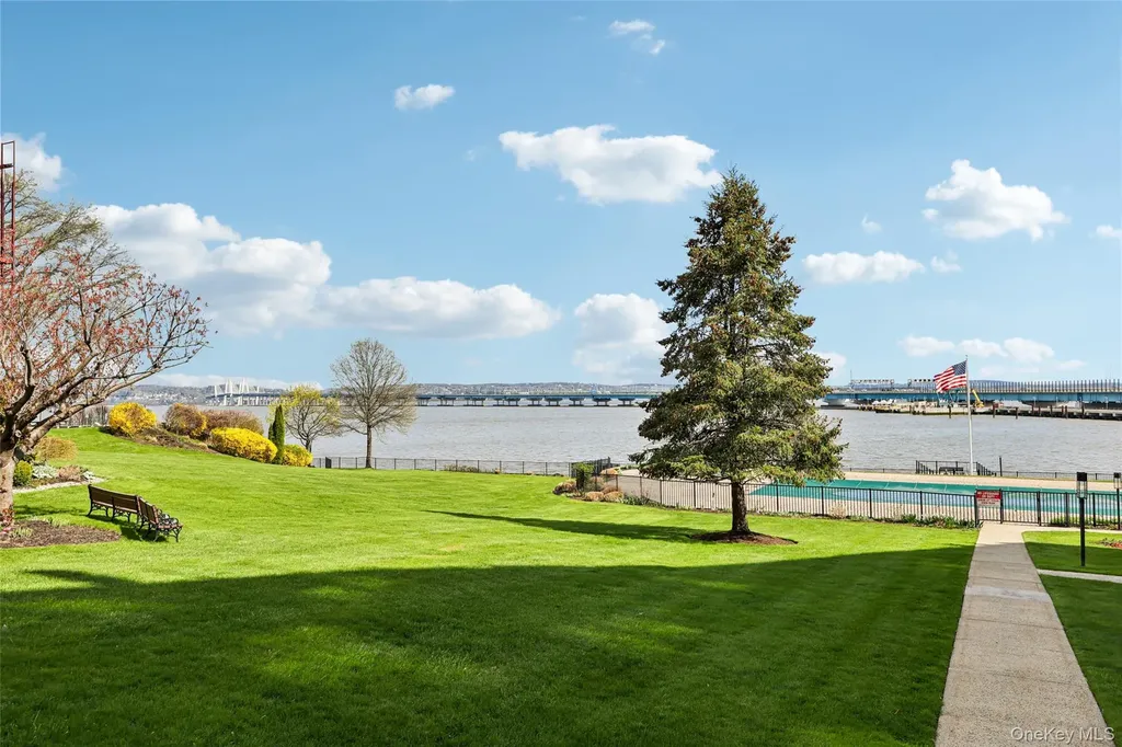 2 Salisbury Point Nyack NY 10960