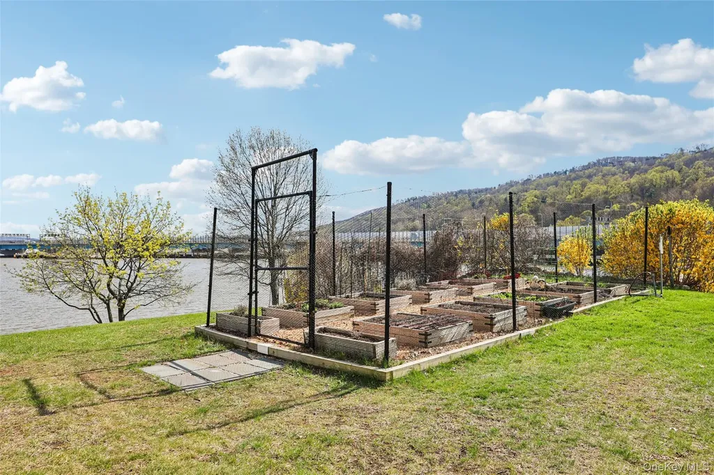 2 Salisbury Point Nyack NY 10960