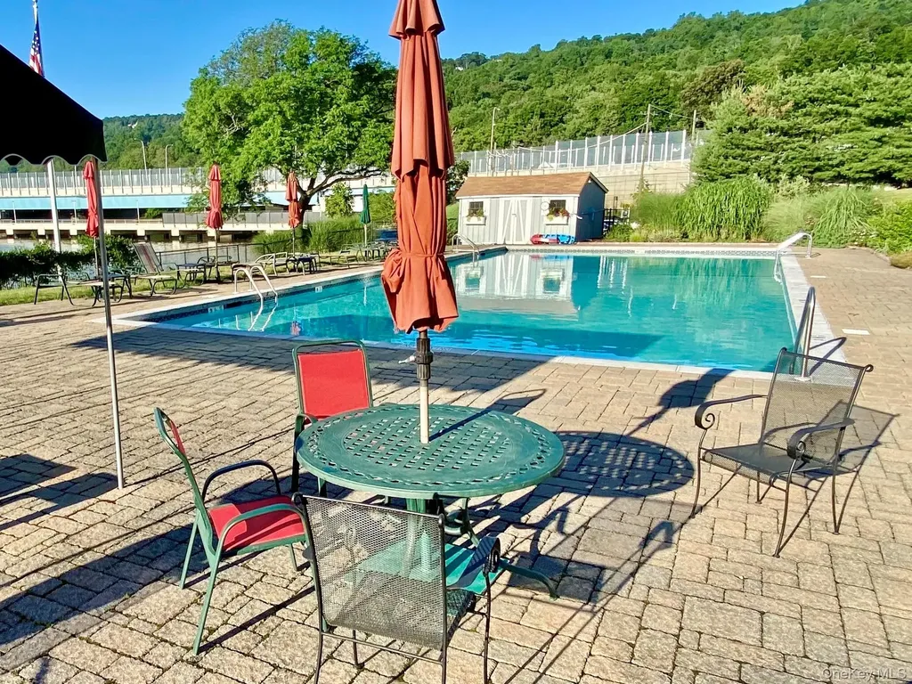 2 Salisbury Point Nyack NY 10960